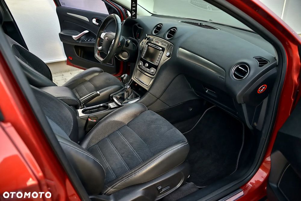 Ford Mondeo 2.5 Titanium X - 28
