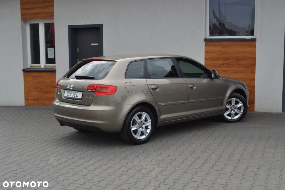 Audi A3 Sportback - 9