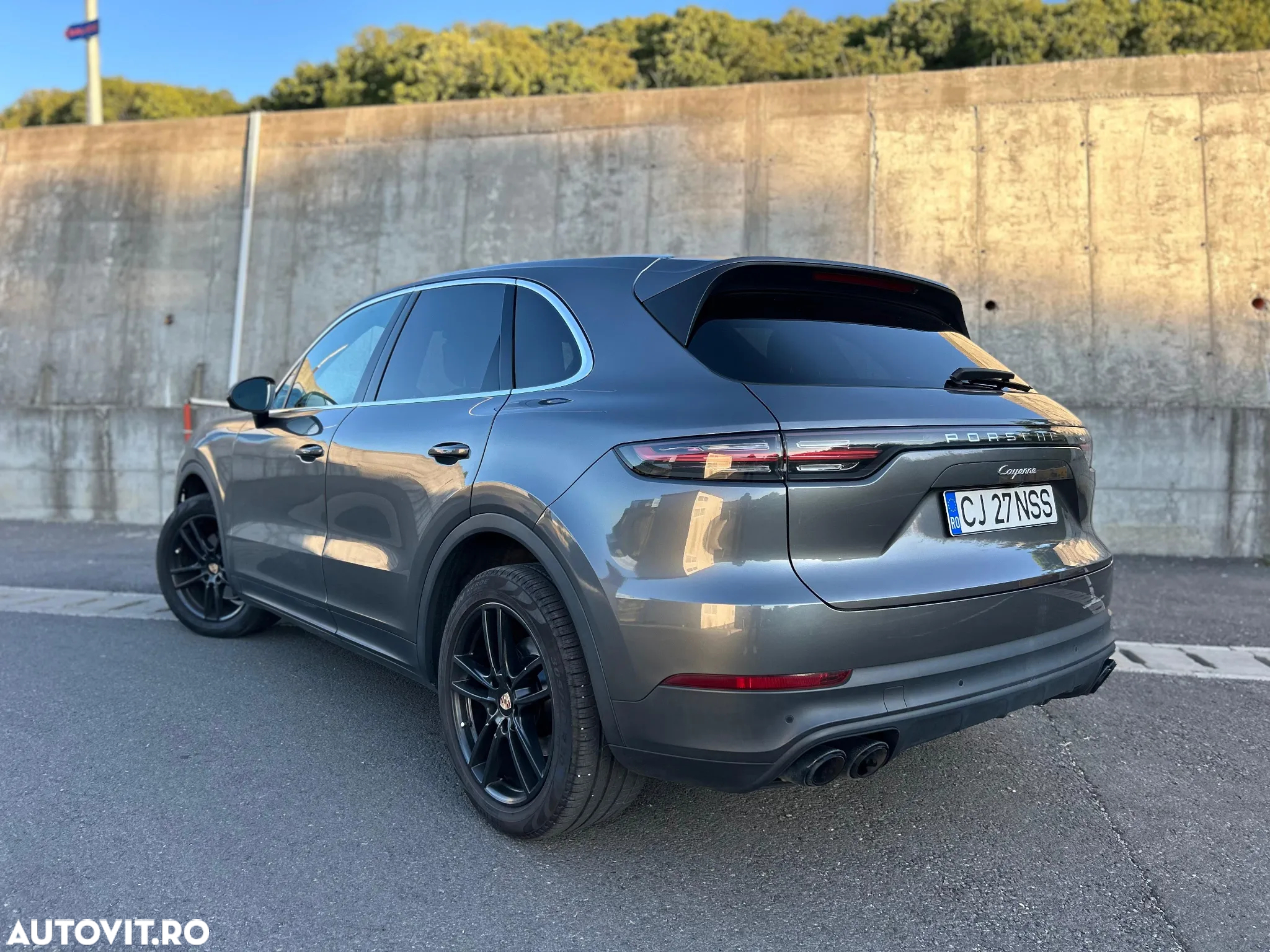 Porsche Cayenne Tiptronic S - 4