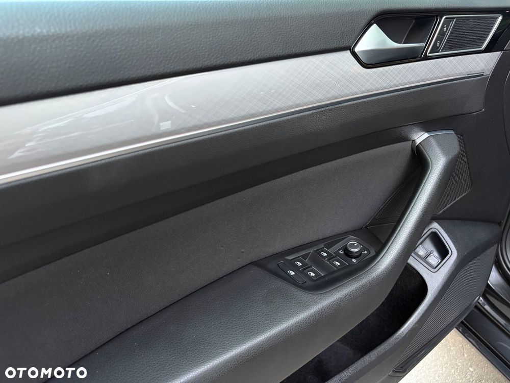 Volkswagen Passat 1.4 TSI Plug-In Hybrid GTE DSG - 25