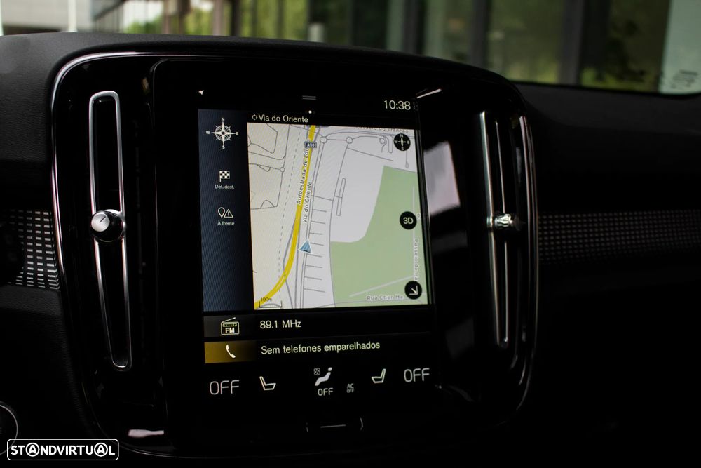 Volvo XC 40 T3 Momentum - 32