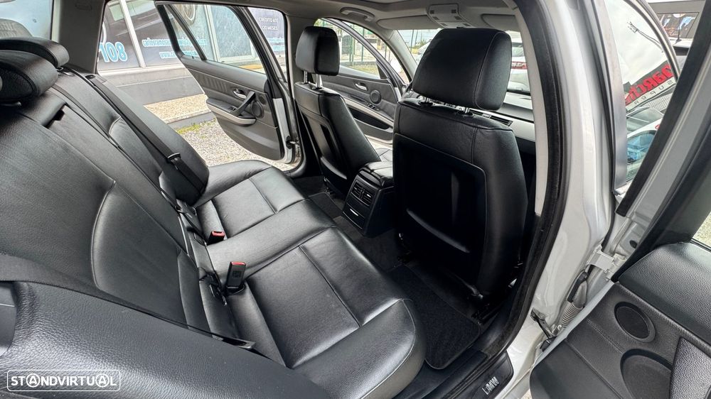 BMW 320 d Exclusive - 22