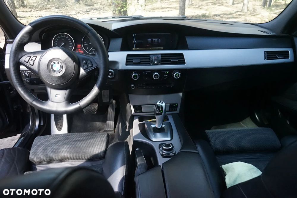 BMW Seria 5 525d xDrive Edition Sport - 14