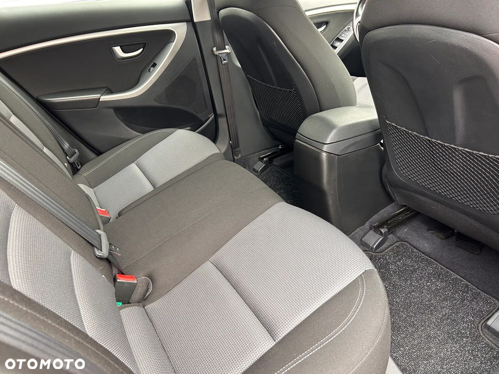Hyundai i30 1.6 GDI Classic - 17
