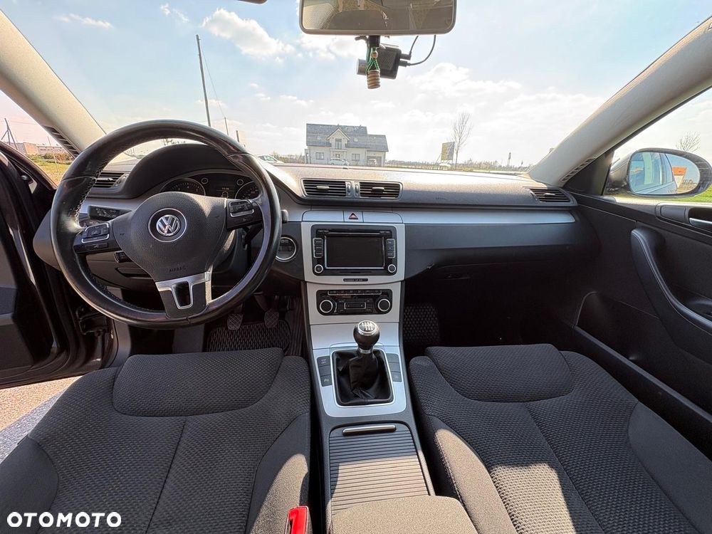 Volkswagen Passat 1.8 TSI Comfortline - 3