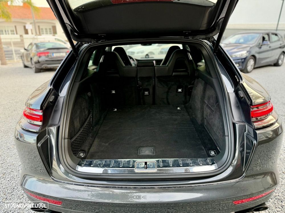 Porsche Panamera Sport Turismo 4 E-Hybrid - 37