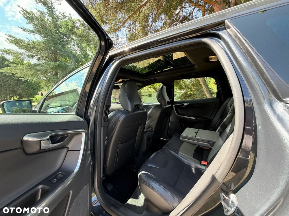 Volvo XC 60 D4 AWD Summum - 23