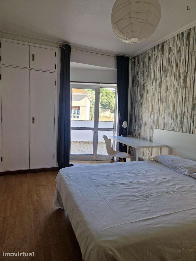 Quarto - localizado em  Coimbra - Grande imagem: 2/22