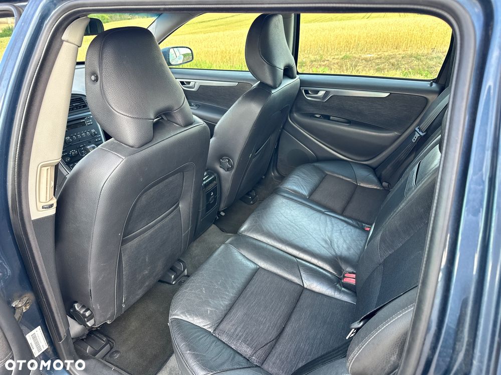 Volvo V70 2.4 Momentum - 19