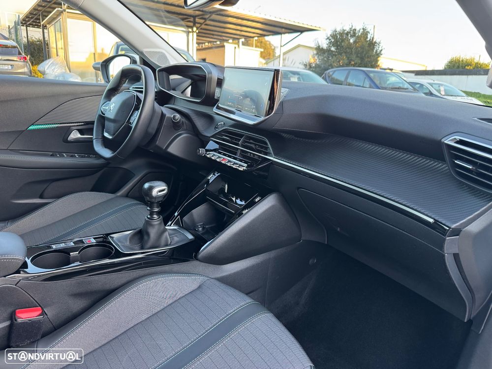 Peugeot 208 1.2 PureTech Allure - 15