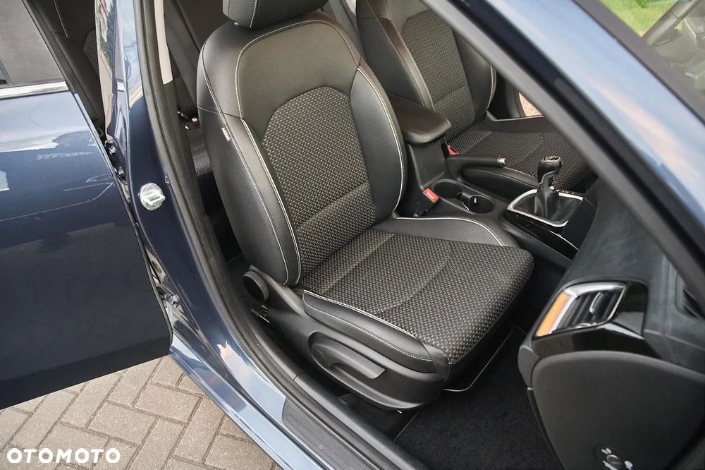 Kia Ceed 1.6 CRDi GT Line - 29
