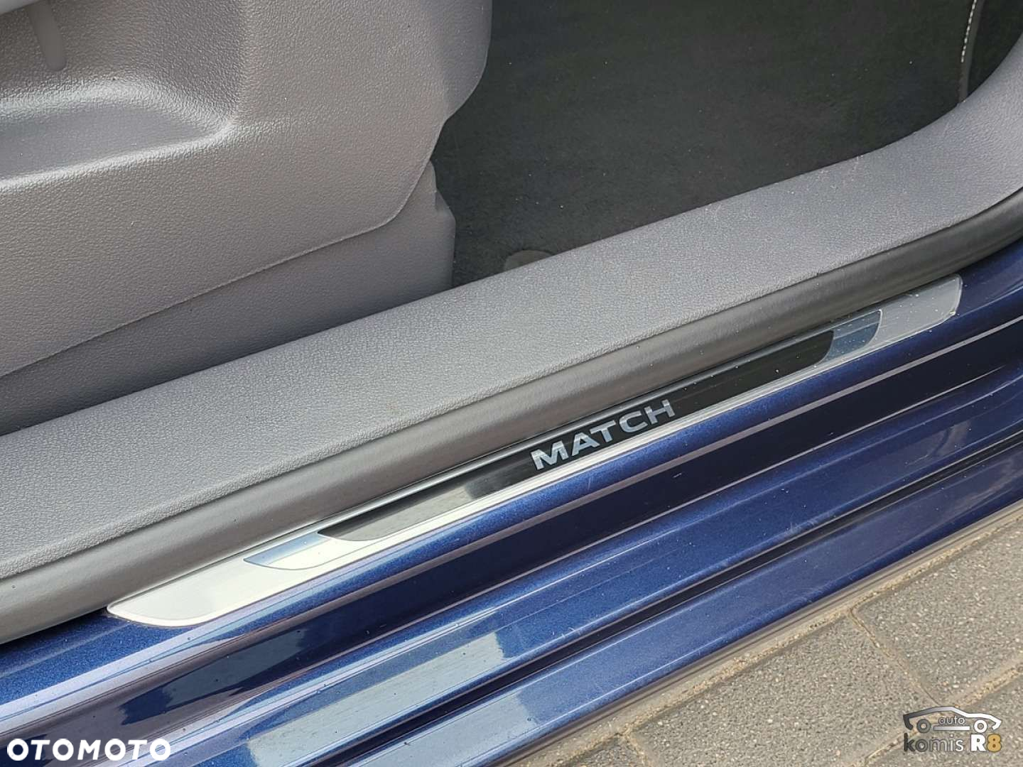 Volkswagen Touran - 11