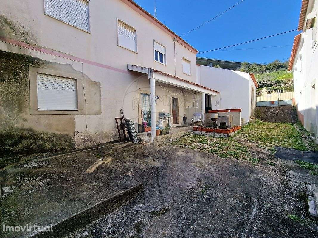 Moradia T8 para venda - Grande imagem: 2/13