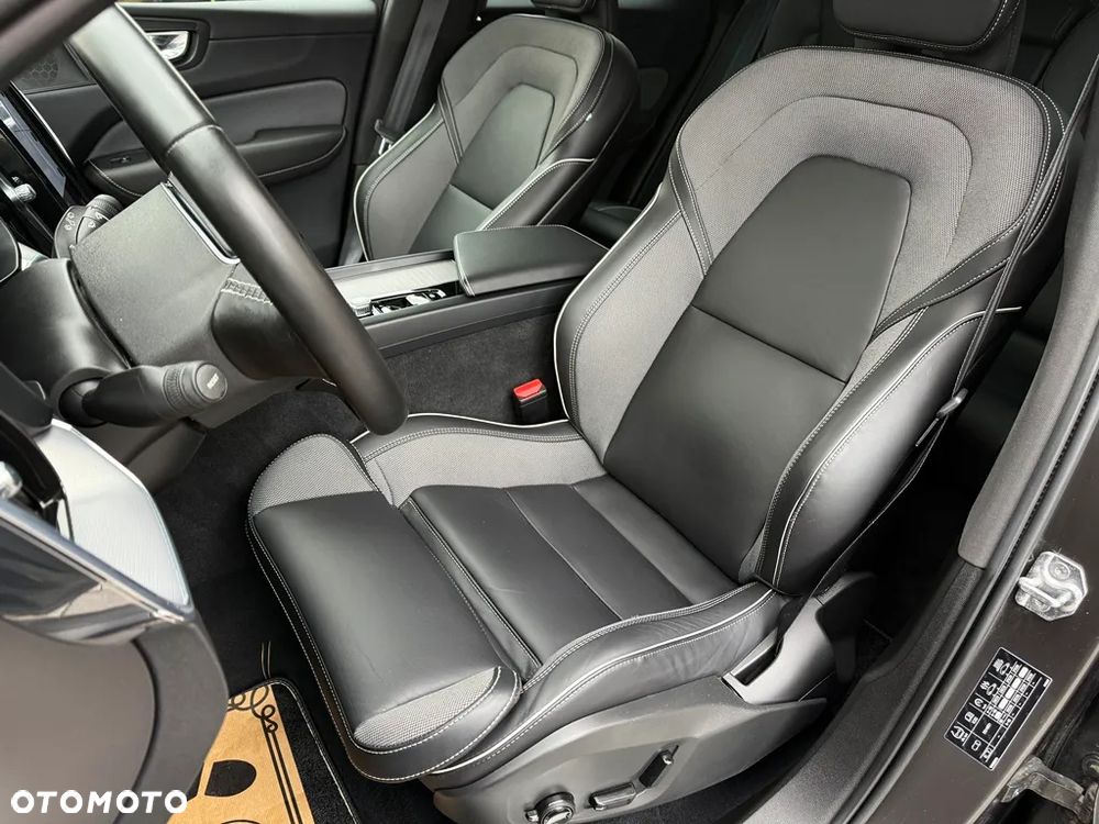 Volvo XC 60 T4 Geartronic RDesign - 35