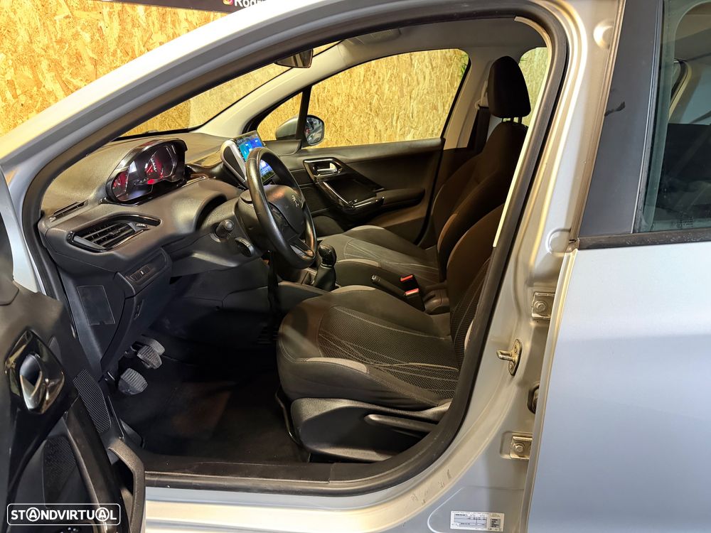 Peugeot 208 1.4 HDi Access - 6