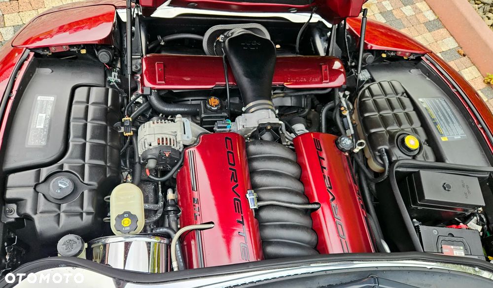 Chevrolet Corvette - 22