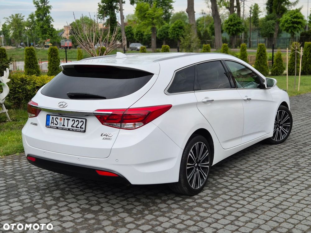 Hyundai i40 Kombi 1.7 CRDi DCT Premium - 4