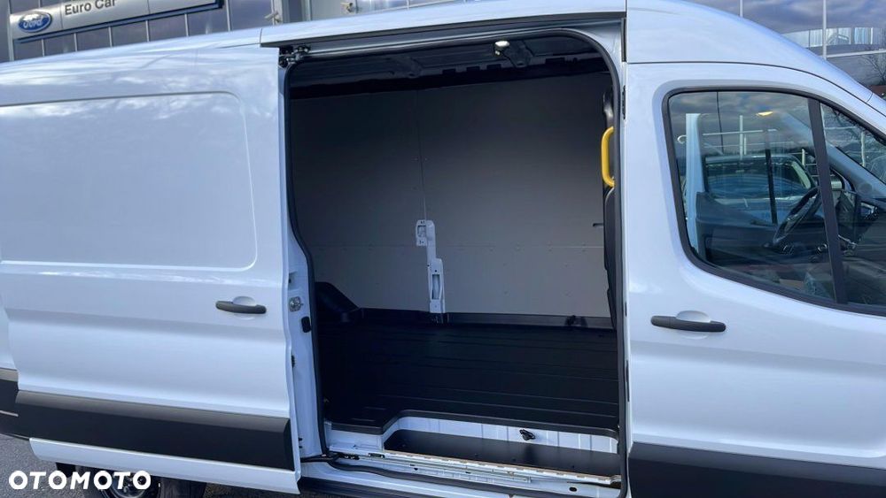 Ford E-Transit - 16