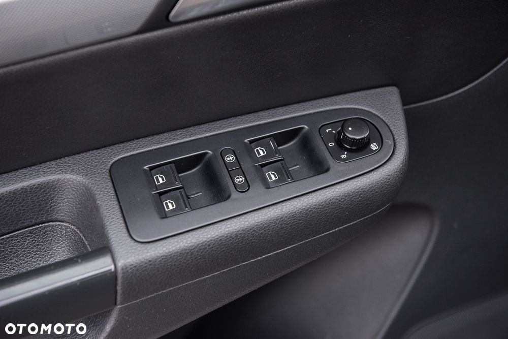 Volkswagen Sharan - 16