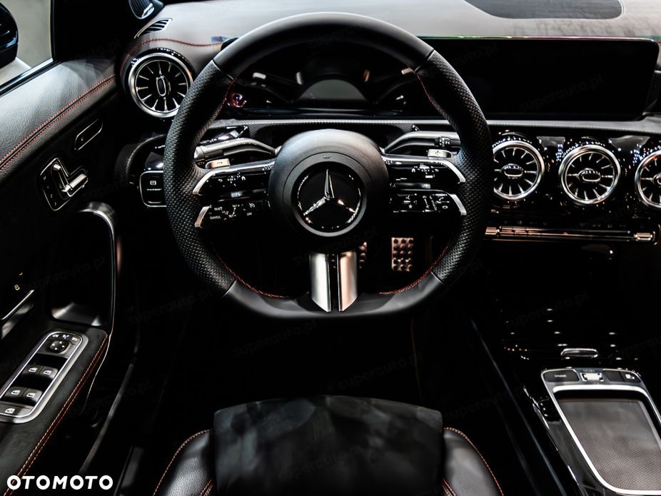Mercedes-Benz CLA - 7