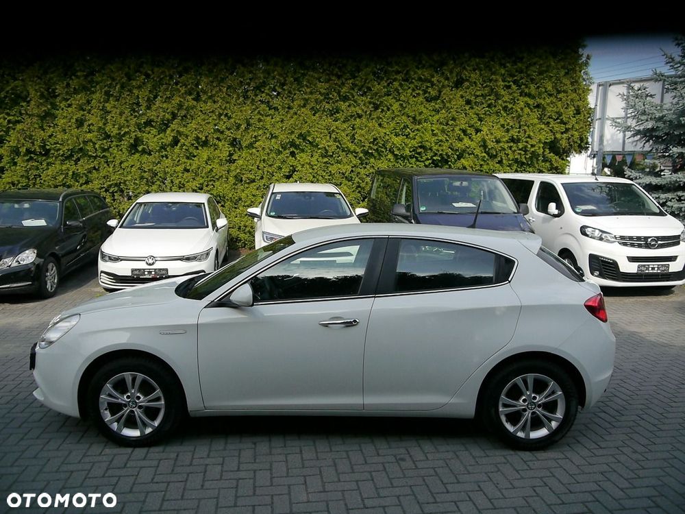 Alfa Romeo Giulietta 1.4 TB Impression - 11