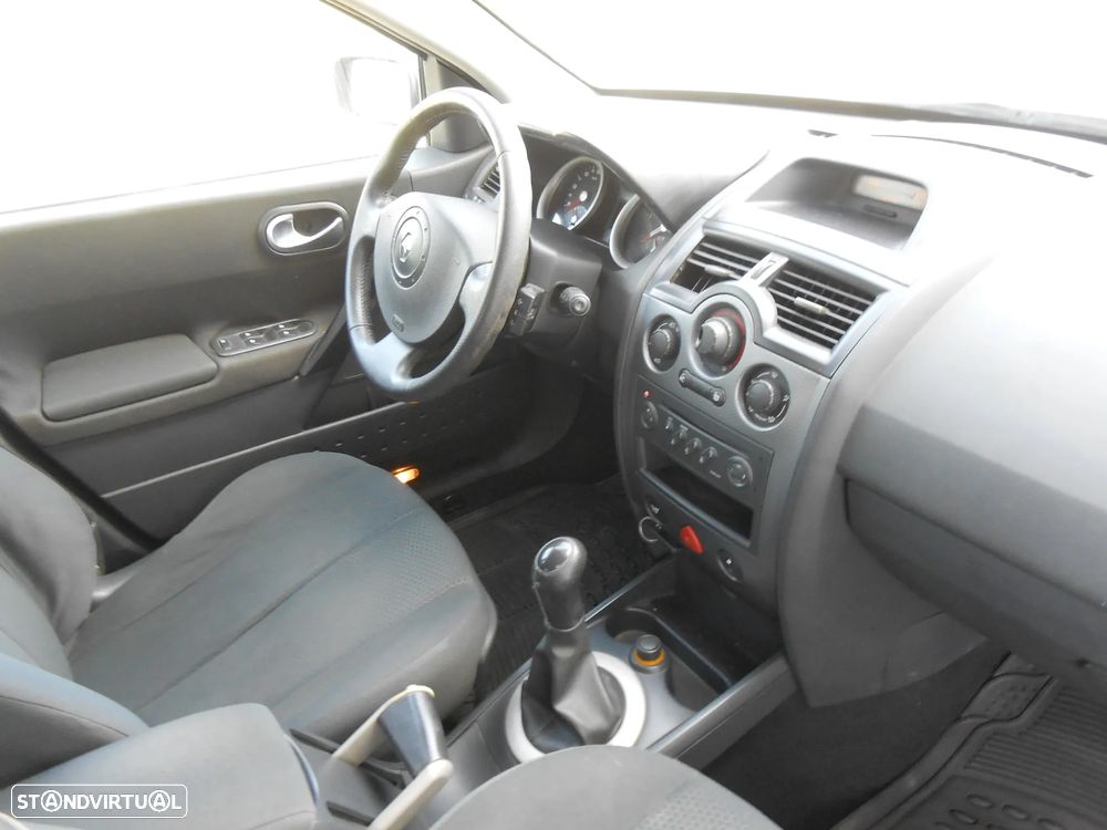 Renault Mégane 1.5 dCi Confort Dynamique - 21
