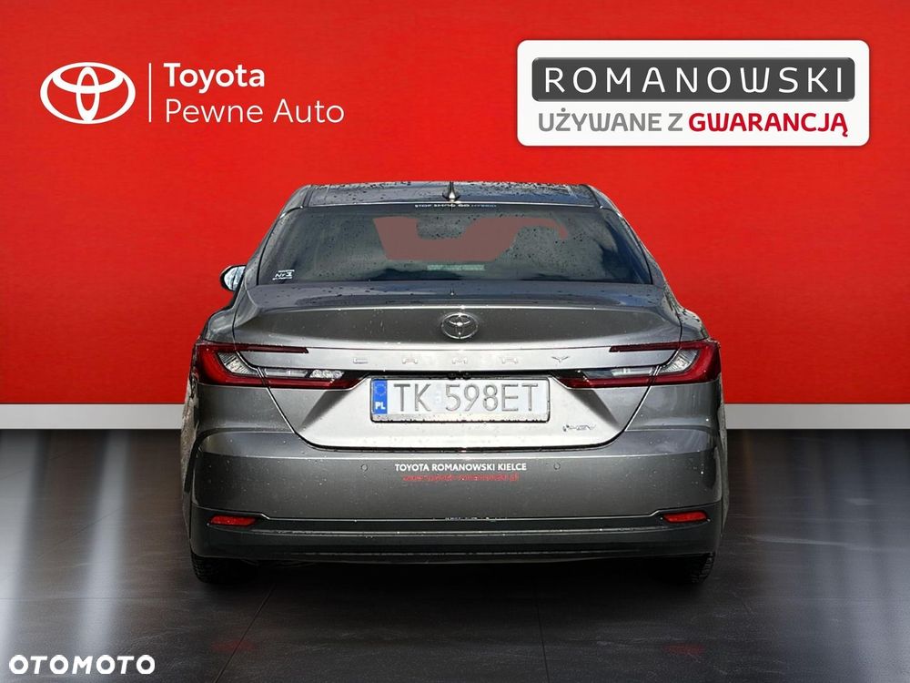 Toyota Camry - 23