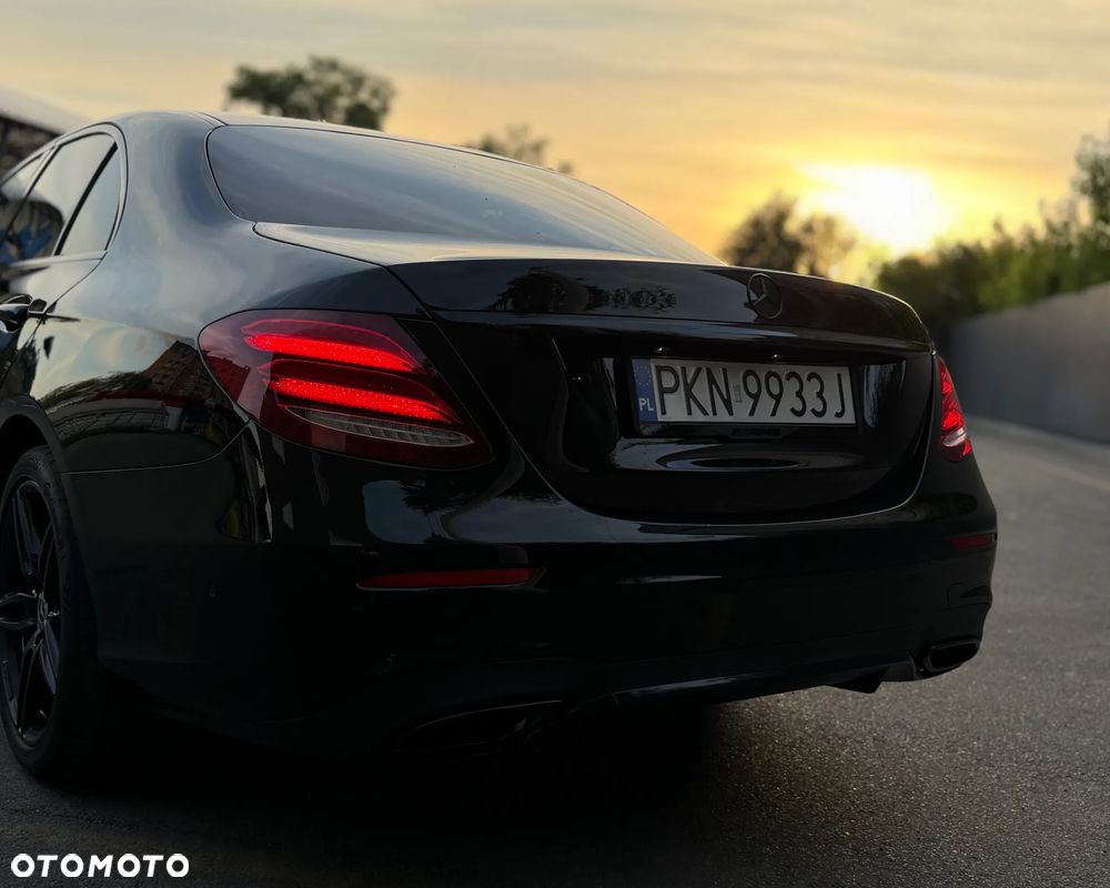 Mercedes-Benz Klasa E 220 d 9G-TRONIC - 11