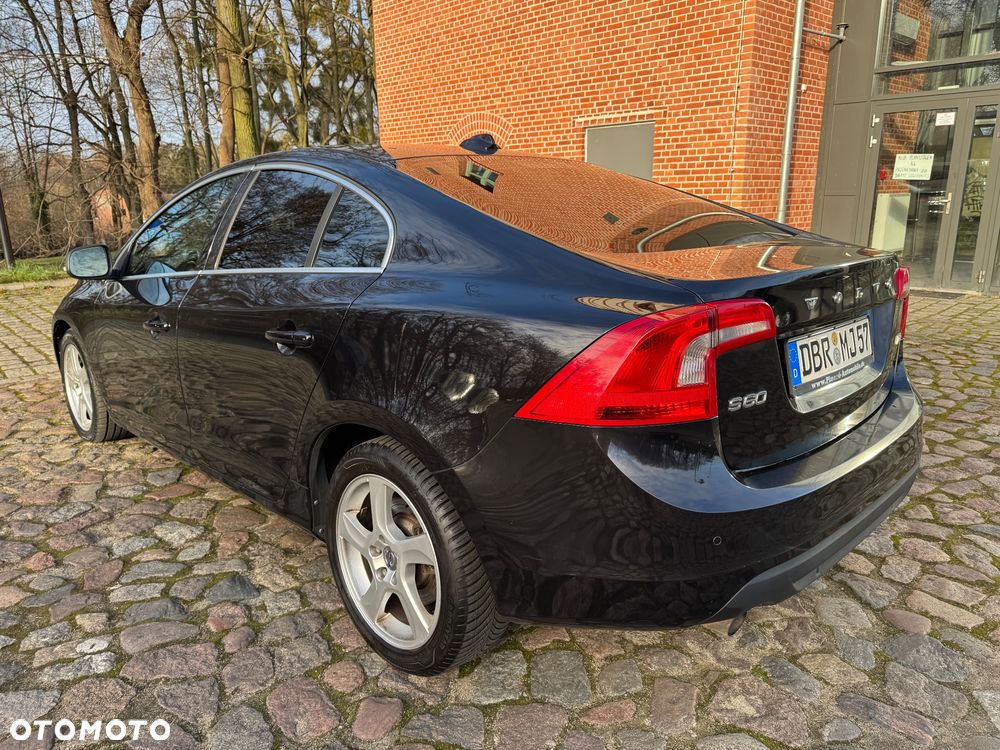 Volvo S60 - 4