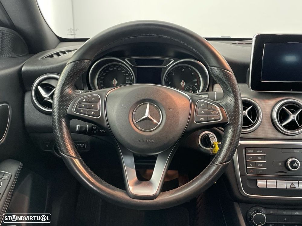 Mercedes-Benz CLA 200 d Urban Aut. - 14