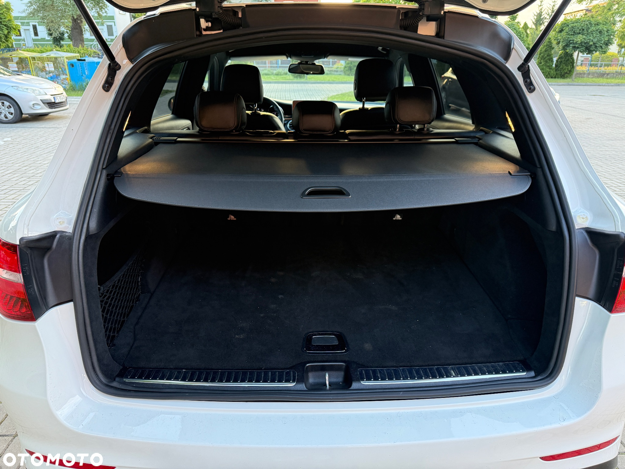 Mercedes-Benz GLC 250 d 4Matic 9G-TRONIC AMG Line - 14