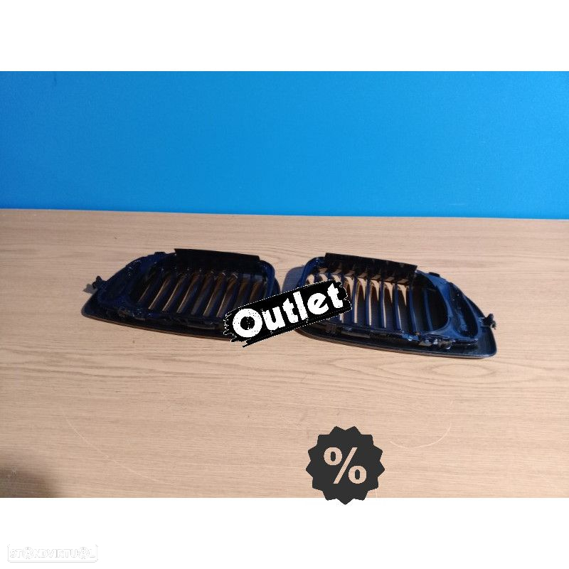 R100444C4 GRELHAS FRONTAIS BMW E46 BERLINA TOURING 01-05 PRETO BRILHANTE - 3