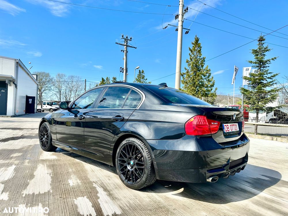 BMW Seria 3 320d - 4