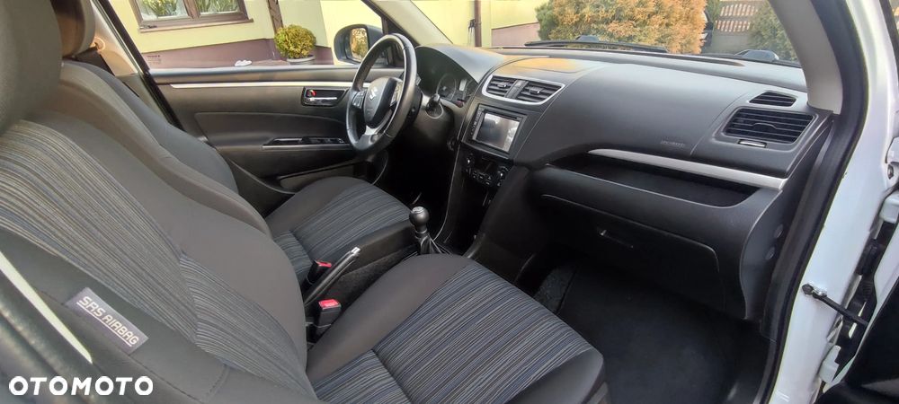 Suzuki Swift 1.2 Premium - 30