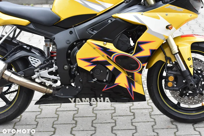 Yamaha R6 - 9