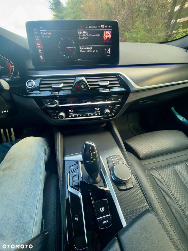 BMW Seria 5 520d xDrive MHEV Sport Line sport - 4