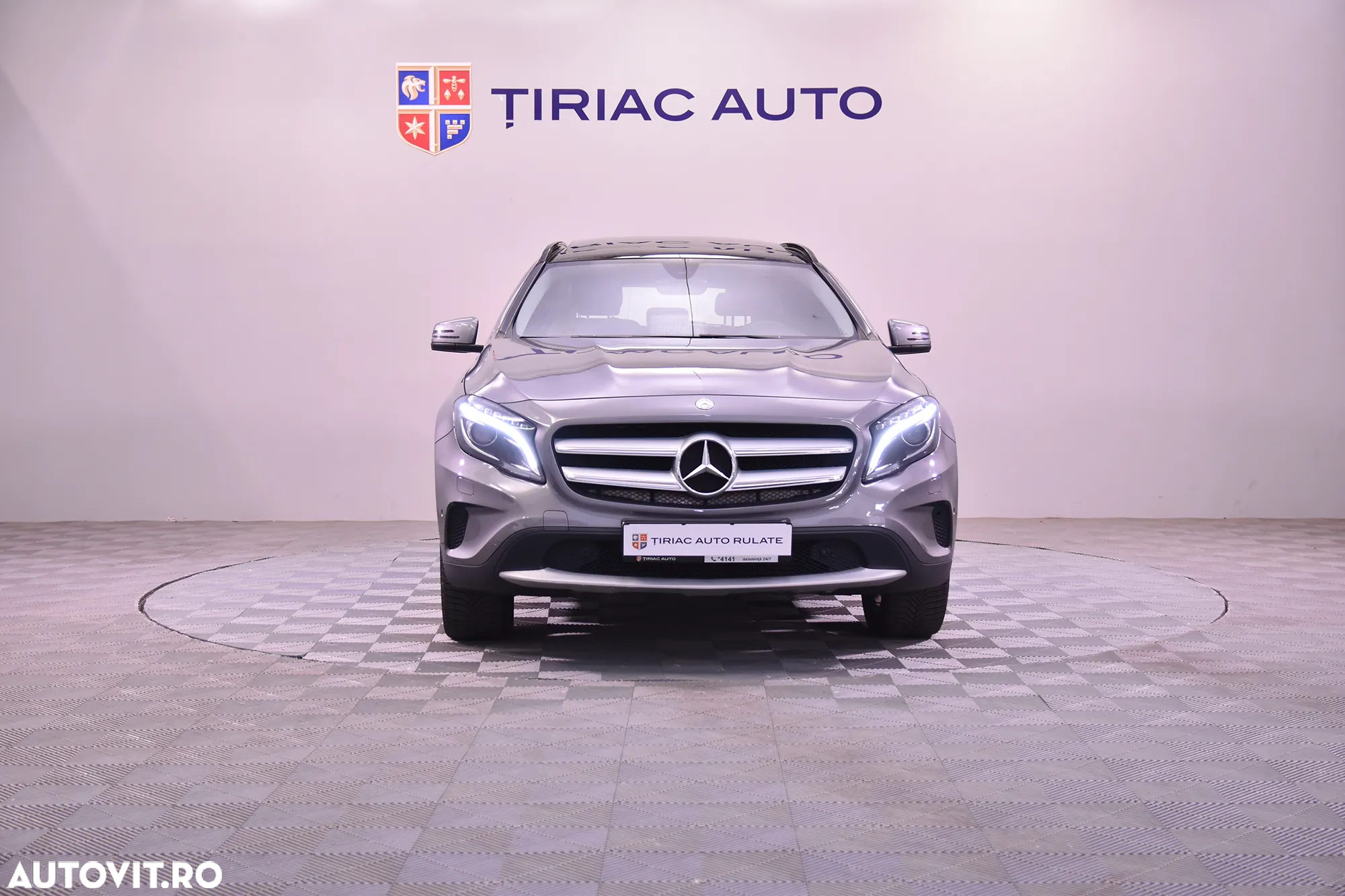 Mercedes-Benz GLA 200 7G-DCT - 8