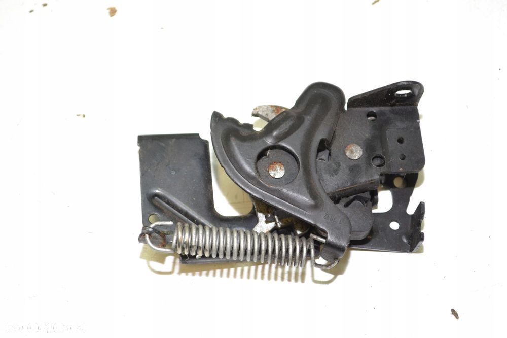 ZAMEK RYGIEL MASKI ORYGINAŁ 4895376 BMW 1 F20 12R - 4