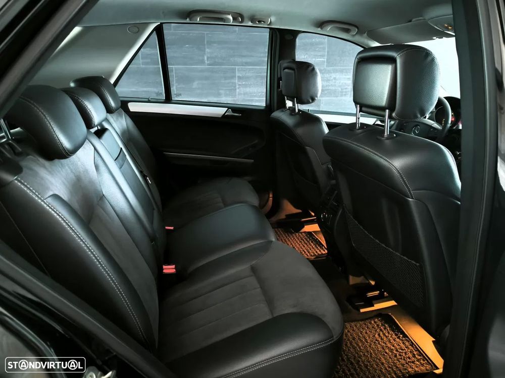 Mercedes-Benz ML 320 CDI - 24