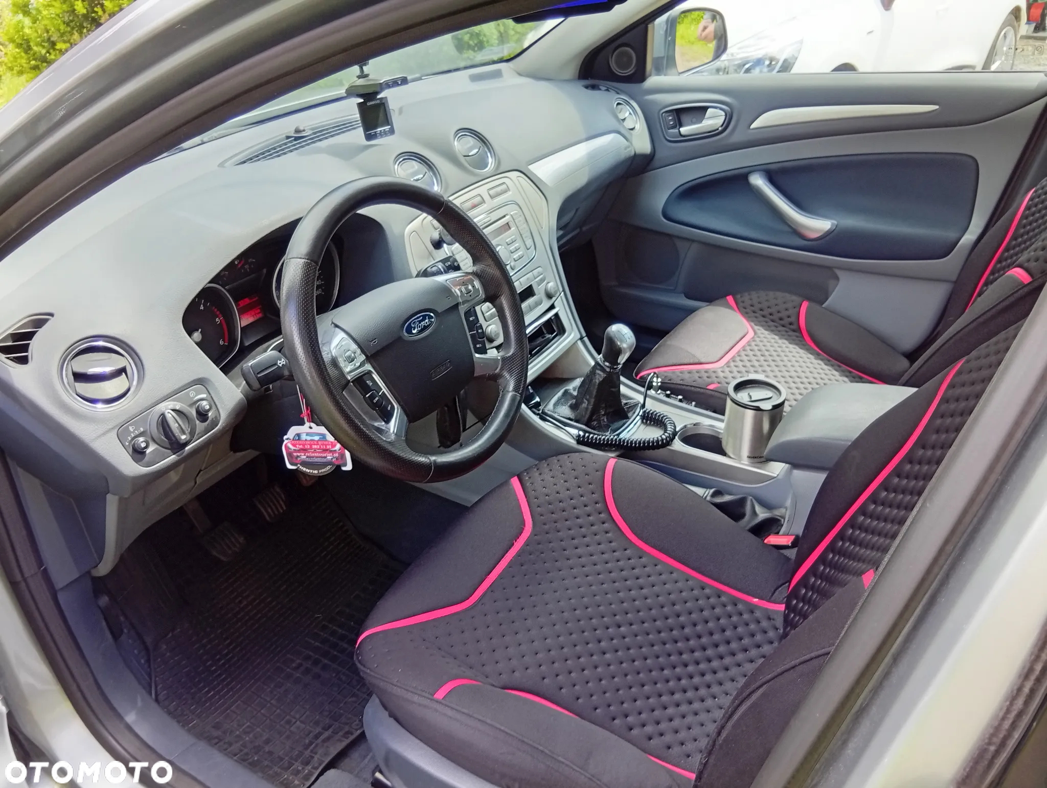 Ford Mondeo 1.8 TDCi Ghia - 14