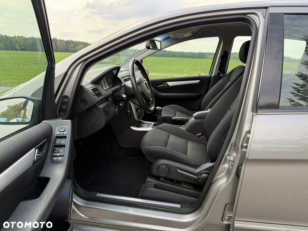 Mercedes-Benz Klasa B 150 Special Edition - 22
