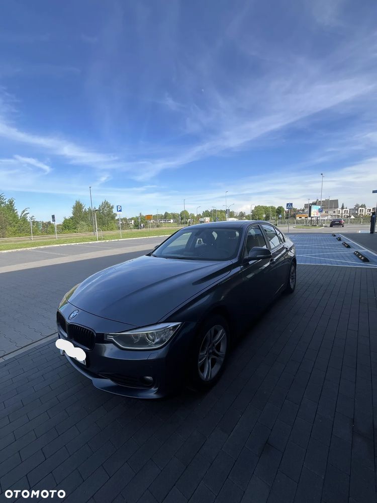 BMW Seria 3 318d - 2