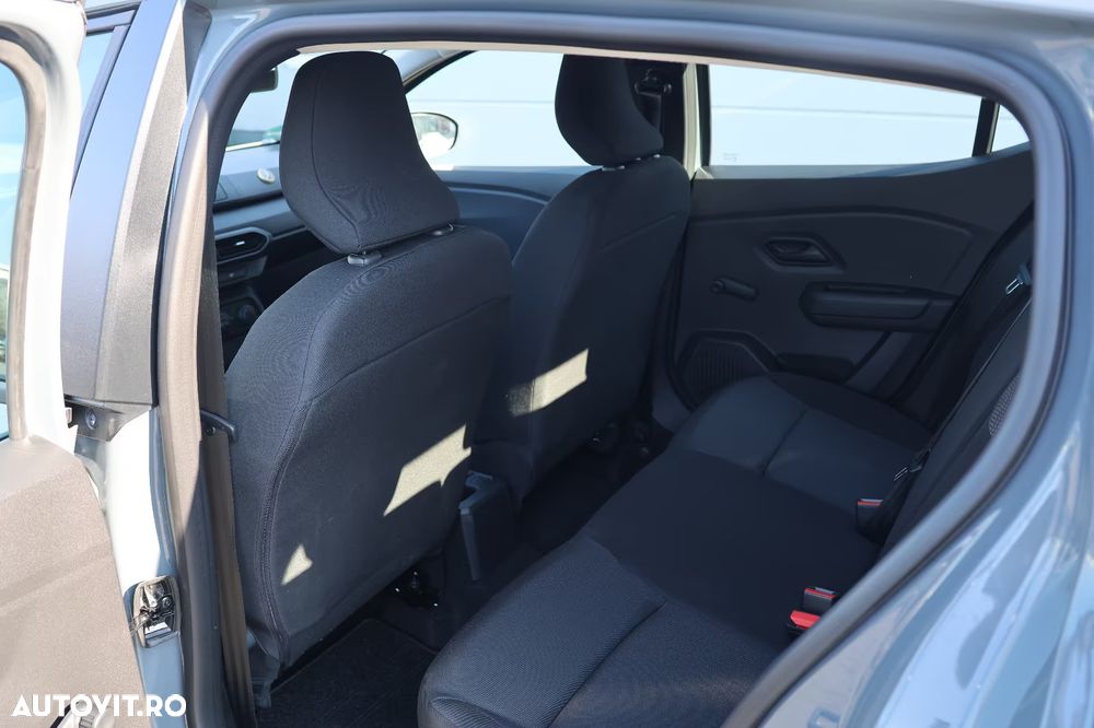 Dacia Sandero SCe 65 Essential - 12