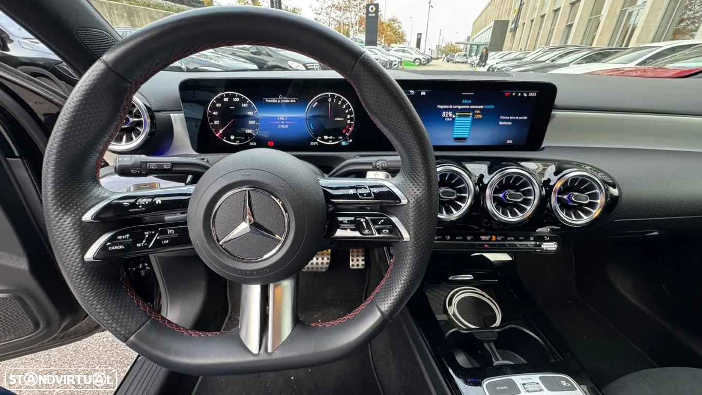 Mercedes-Benz A 250 e AMG Line - 12