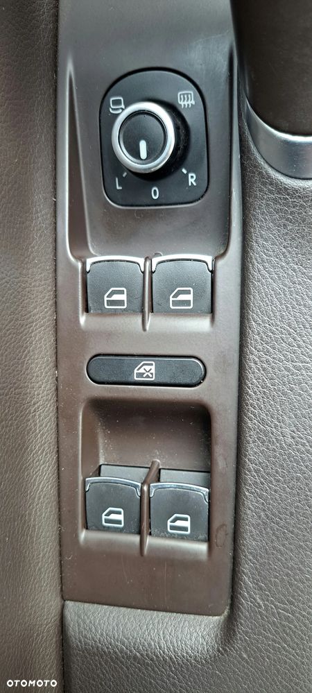 Volkswagen Passat 2.0 TDI 4Motion DSG BlueMotion Tech Highline - 6