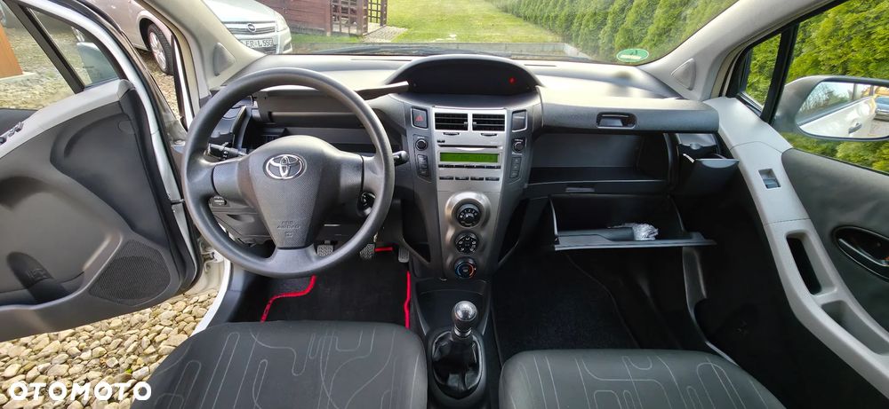 Toyota Yaris 1.33 VVT-i Cool - 19