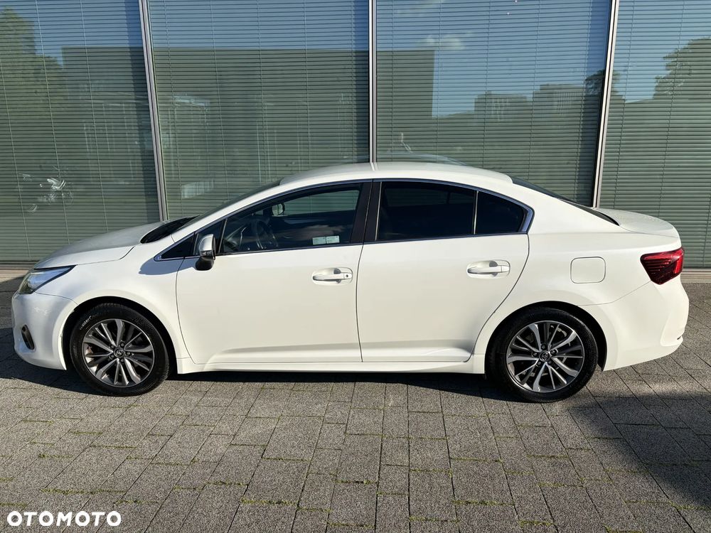 Toyota Avensis 1.8 Prestige MS - 1