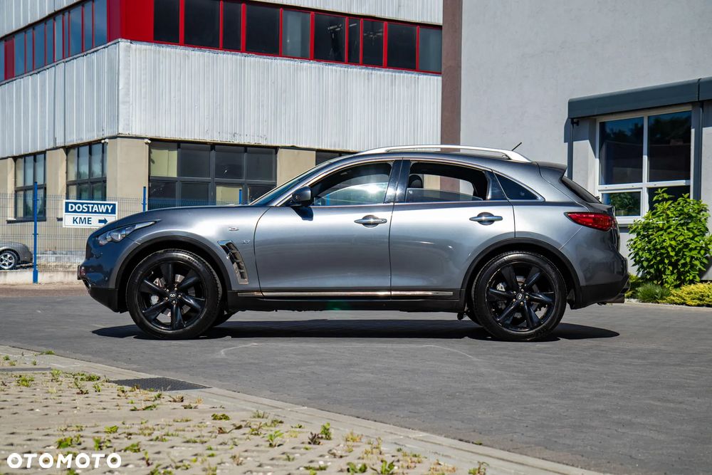 Infiniti Q70 3.7 S Premium - 9