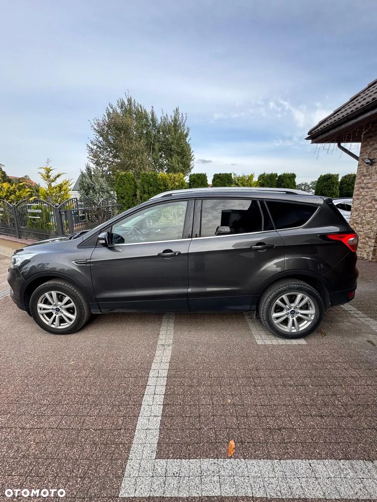 Ford Kuga - 4