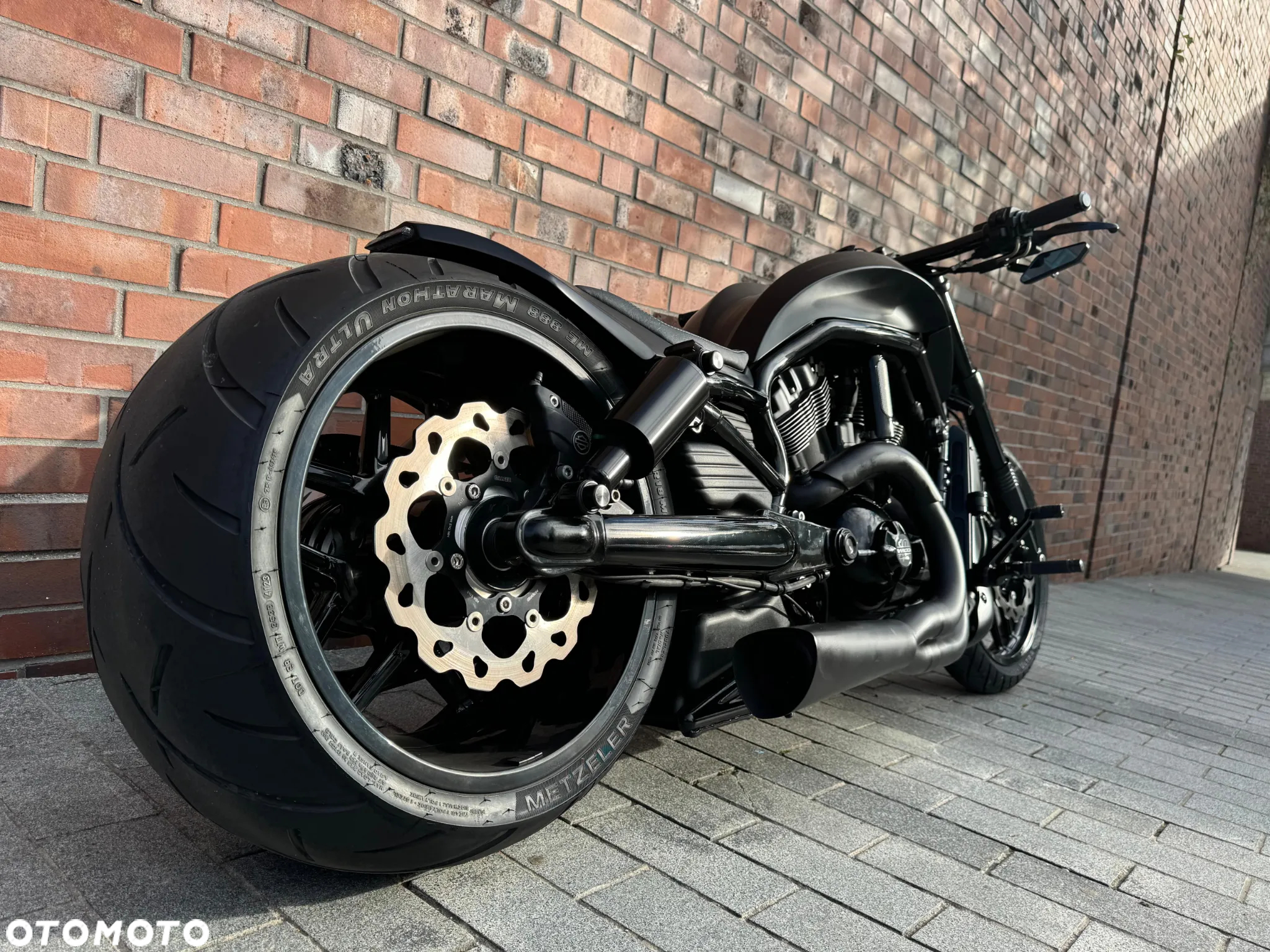 Harley-Davidson V-Rod Night Rod - 2